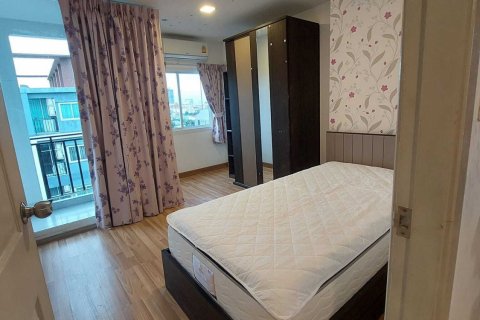 Кондоминиум с 2 спальнями в Бангкапи, Бангкок, Таиланд № 145371 - фото 2