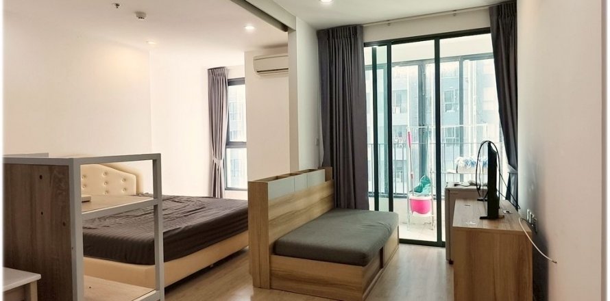 Студия в кондо в Банг Раке, Бангкок, Таиланд № 145373