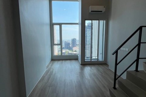 Studio in the Condo in Watthana, Bangkok, Thailand  № 161879 - photo 6