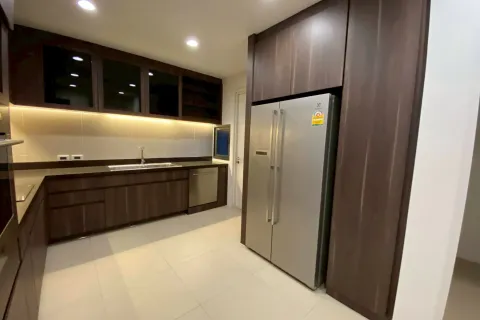 Кондоминиум с 3 спальнями в Ваттхане, Бангкок, Таиланд № 161881 - фото 6