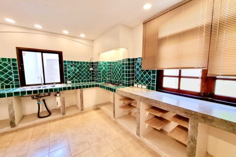 House in Phuket, Thailand 4 bedrooms № 161877 - photo 19