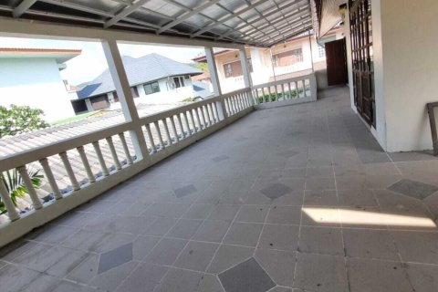 House in Phuket, Thailand 4 bedrooms № 161877 - photo 25