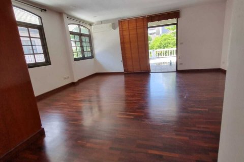 House in Phuket, Thailand 4 bedrooms № 161877 - photo 10