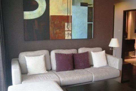 Кондоминиум с 2 спальнями в Сатхоне, Бангкок, Таиланд № 145270 - фото 1