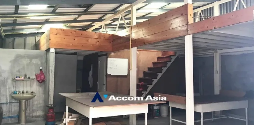 Studio in Bangkok Noi, Thailand № 219418