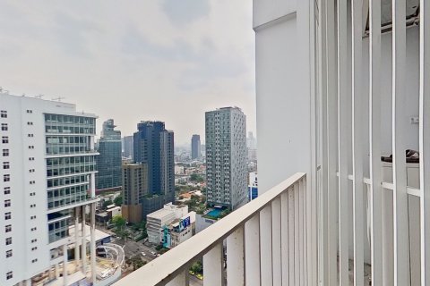 Студия в кондо в Ваттхане, Бангкок, Таиланд № 150333 - фото 7