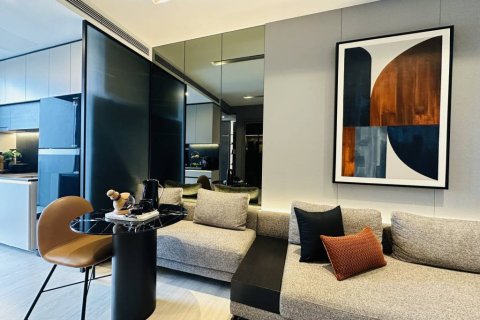 Condo in Khlong Toei, Bangkok, Thailand, 1 bedroom  № 176807 - photo 2