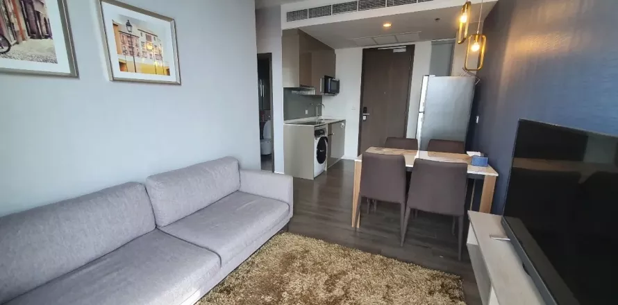 Condo in Phra Khanong, Bangkok, Thailand, 2 bedrooms  № 136561