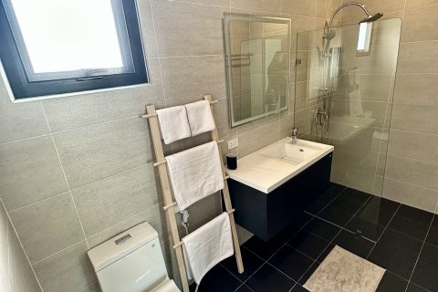 Villa in Ko Samui, Thailand 3 bedrooms № 136562 - photo 9