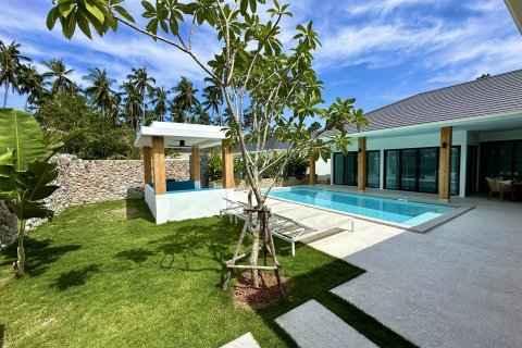Villa in Ko Samui, Thailand 3 bedrooms № 136562 - photo 1