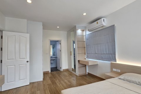 House in Phuket, Thailand 3 bedrooms № 136559 - photo 22