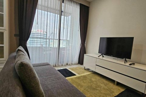 Condo in Bangkok, Thailand, 2 bedrooms  № 143090 - photo 3