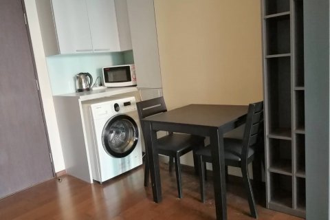 Кондоминиум с 1 спальней в Бангкоке, Таиланд № 143107 - фото 5