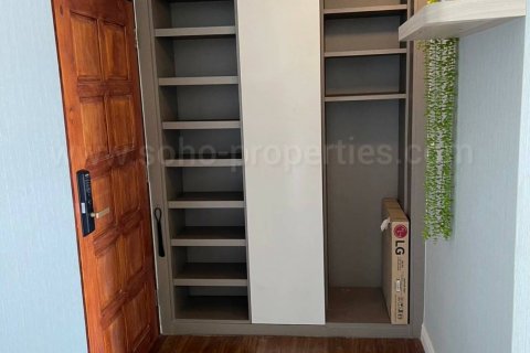 Condo in Bangkok, Thailand, 1 bedroom  № 143106 - photo 6