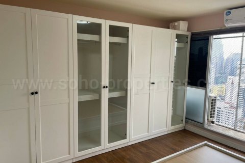 Condo in Bangkok, Thailand, 1 bedroom  № 143106 - photo 5