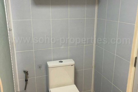 Condo in Bangkok, Thailand, 1 bedroom  № 143106 - photo 9