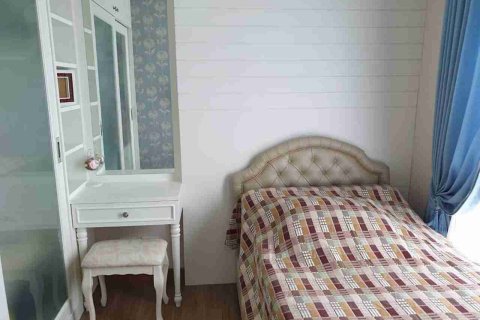 Condo in Bangkok, Thailand, 2 bedrooms № 183383 - photo 5