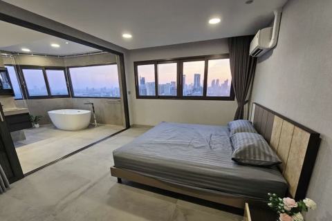 Condo à Khlong Toei, Bangkok, Thaïlande, 3 chambres  № 171159 - photo 14