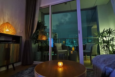 Condo in Bangkok, Thailand, 2 bedrooms  № 180804 - photo 16