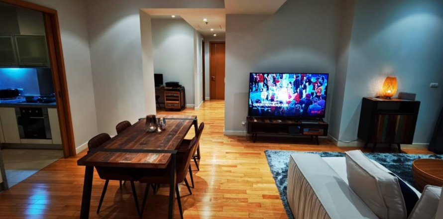 Condo in Bangkok, Thailand, 2 bedrooms  № 180804