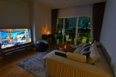 Condo in Bangkok, Thailand, 2 bedrooms  № 180804 - photo 18