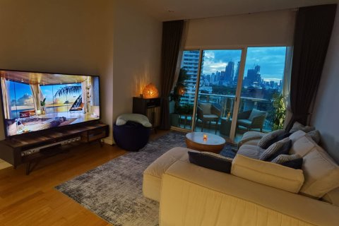 Condo in Bangkok, Thailand, 2 bedrooms  № 180804 - photo 2