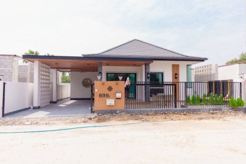 Villa in Hua Hin, Thailand 3 bedrooms № 164960 - photo 3