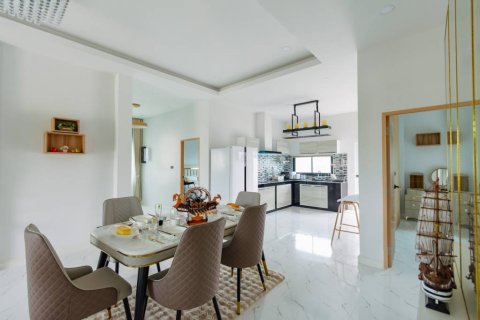 Villa in Hua Hin, Thailand 3 bedrooms № 164960 - photo 6