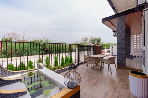 Villa in Hua Hin, Thailand 3 bedrooms № 164960 - photo 2