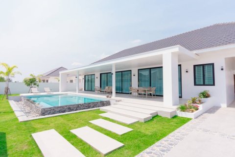 Villa in Pran Buri, Thailand 3 bedrooms № 164955