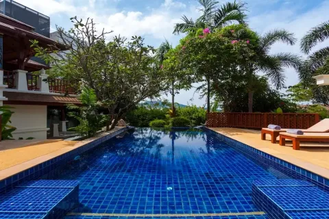 Villa in Patong, Thailand 3 bedrooms № 190728