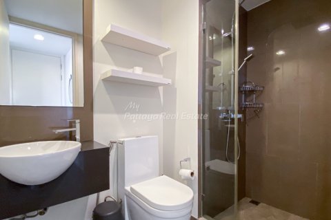 Condo à Bang Lamung, Thaïlande, 2 chambres  № 232979 - photo 10