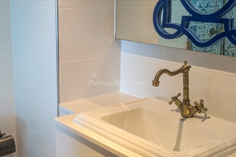 Condo in Pattaya, Thailand, 1 bedroom № 232975 - photo 6