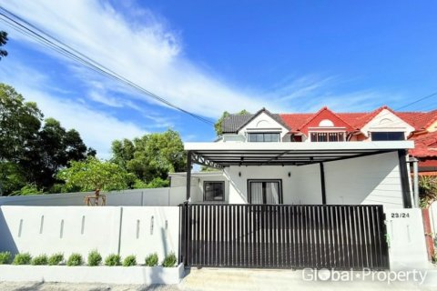 Maison à Pattaya, Thaïlande 3 chambres № 232980