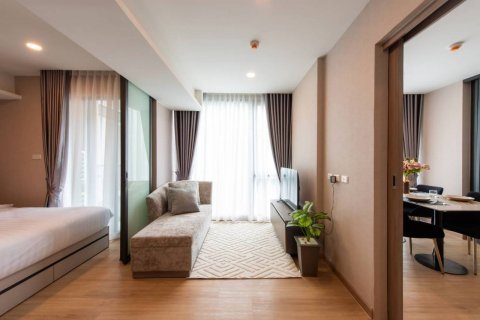 Condo à Bangkok, Thaïlande, 2 chambres  № 143007 - photo 1