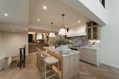 Таунхаус в Пхракханонге, Бангкок, Таиланд с 5 спальнями  № 143006 - фото 8