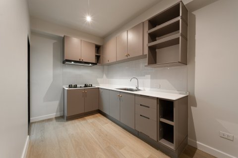 Таунхаус в Пхракханонге, Бангкок, Таиланд с 5 спальнями  № 143006 - фото 16