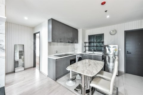 Condo in Bangkok, Thailand, 2 bedrooms № 185105 - photo 2