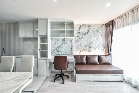 Condo in Bangkok, Thailand, 2 bedrooms  № 185105