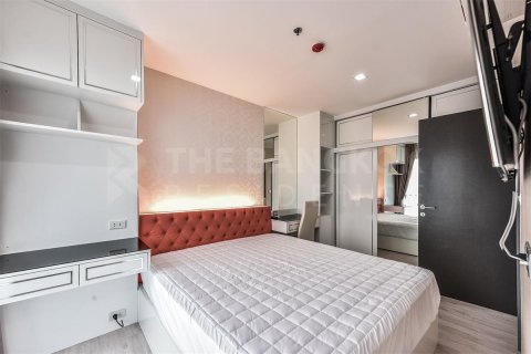 Condo in Bangkok, Thailand, 2 bedrooms № 185105 - photo 8