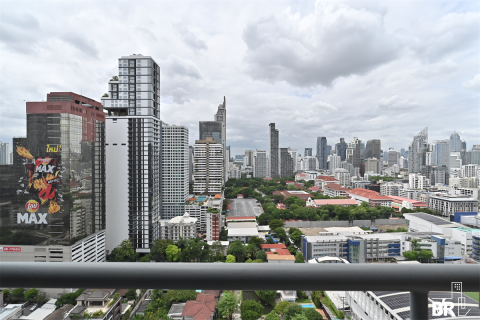 Condo in Bangkok, Thailand, 2 bedrooms № 185106 - photo 2