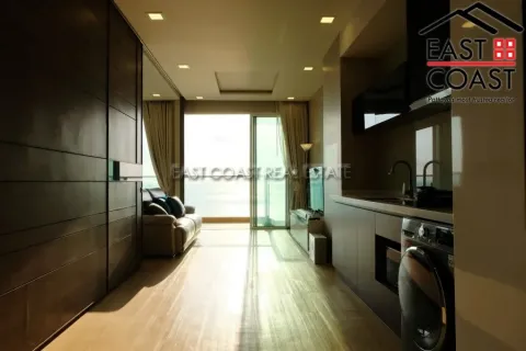 Condominio de 2 dormitorios en Jomtien Beach, Pattaya, Tailandia № 213431 - foto 5