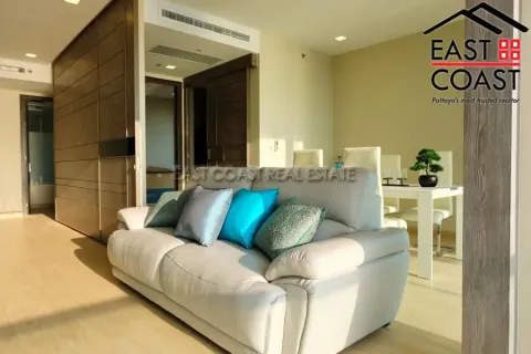 Condominio de 2 dormitorios en Jomtien Beach, Pattaya, Tailandia № 213431 - foto 3