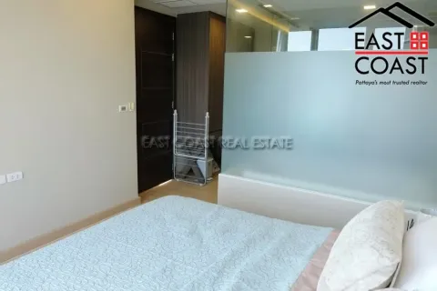 Condominio de 2 dormitorios en Jomtien Beach, Pattaya, Tailandia № 213431 - foto 16