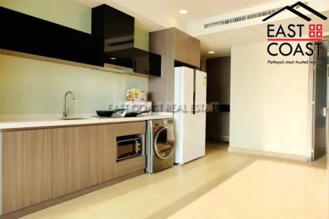 Condominio de 2 dormitorios en Jomtien Beach, Pattaya, Tailandia № 213431 - foto 8