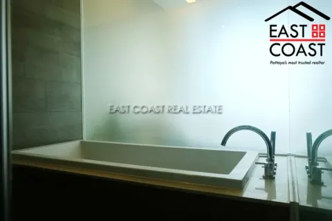 Condominio de 2 dormitorios en Jomtien Beach, Pattaya, Tailandia № 213431 - foto 20