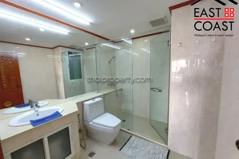 Condominio de 2 dormitorios en Jomtien Beach, Pattaya, Tailandia № 213434 - foto 23