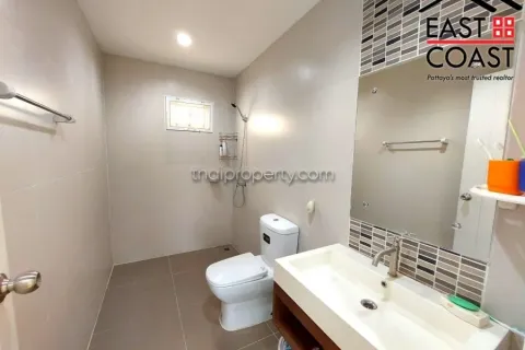 Casa de 3 dormitorios en Pattaya, Tailandia № 213432 - foto 11