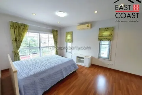 Casa de 3 dormitorios en Pattaya, Tailandia № 213432 - foto 15