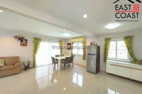 Casa de 3 dormitorios en Pattaya, Tailandia № 213432 - foto 10